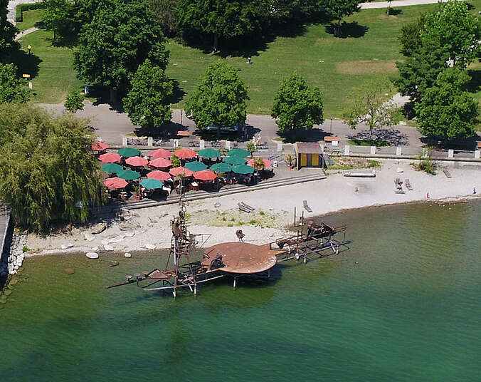 See mit Strand und Beach Club